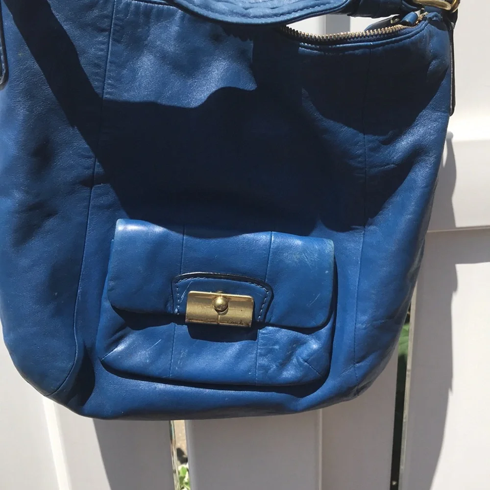 Coach shoulder/ handbag/clutch